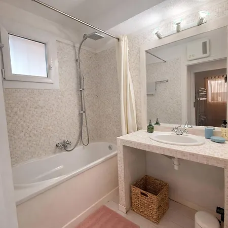 شقة Les Lilas, 4 Personnes *