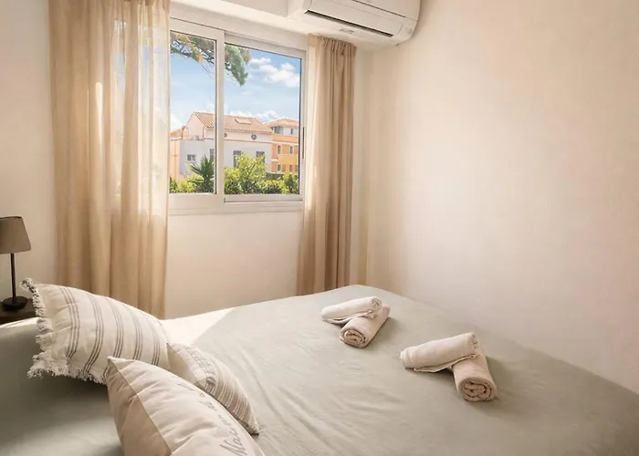 Les Lilas, 4 Personnes *